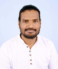 best-yoga-trainer-in-dehradun